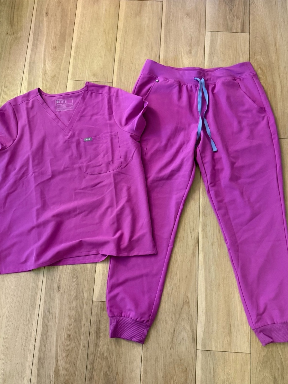 FIGS Technical Collection Scrub Set XL Orchid Purple Jogger Pants & V-Neck Top